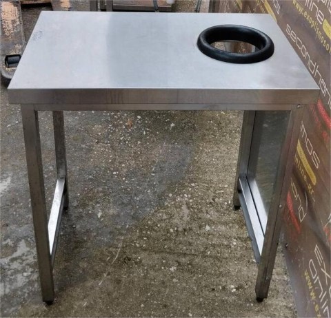 Μεταχειρισμένο Τραπέζι Ακαθάρτων Ανοξείδωτο Με Τρύπα Φ18Cm 